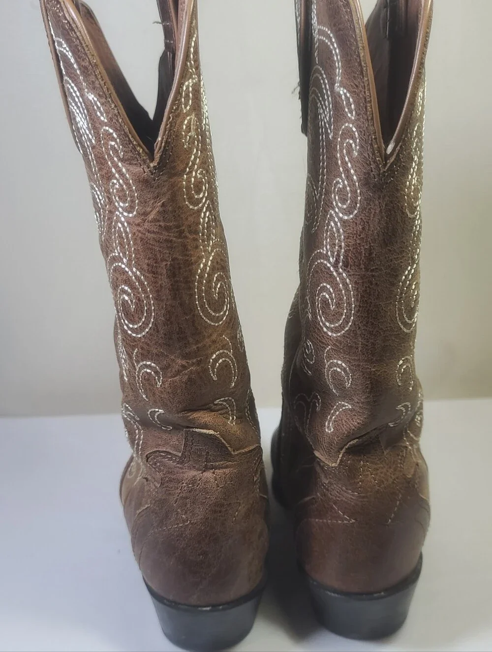 Justin Women's L2703 Brown Leather Cowboy Boots Size 6 (Wide) C